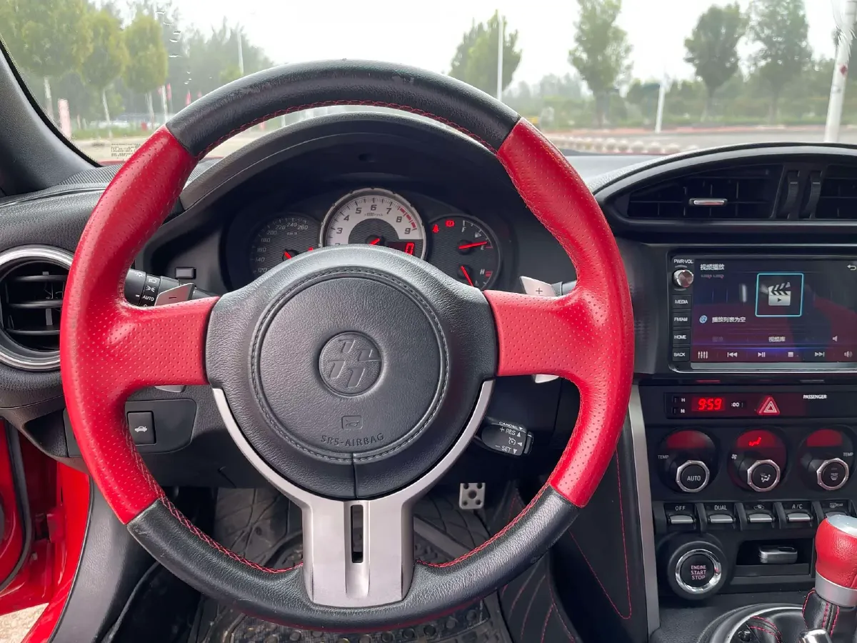 2013 Toyota 86 2.0L 200HP H4 6AT,autocango,china used car exporter,china ev exporter,chinese used car exporter,chinese used ev exporter