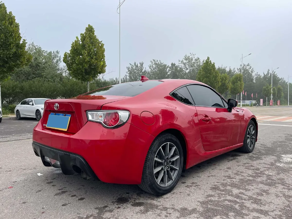 2013 Toyota 86 2.0L 200HP H4 6AT,autocango,china used car exporter,china ev exporter,chinese used car exporter,chinese used ev exporter