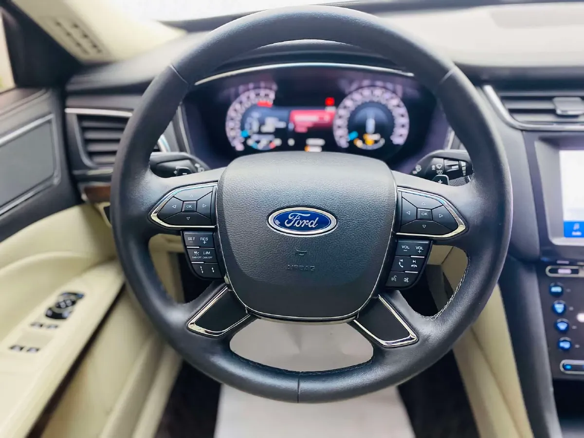 2015 Ford Taurus 2.7T 329HP V6 6AT,autocango,china used car exporter,china ev exporter,chinese used car exporter,chinese used ev exporter