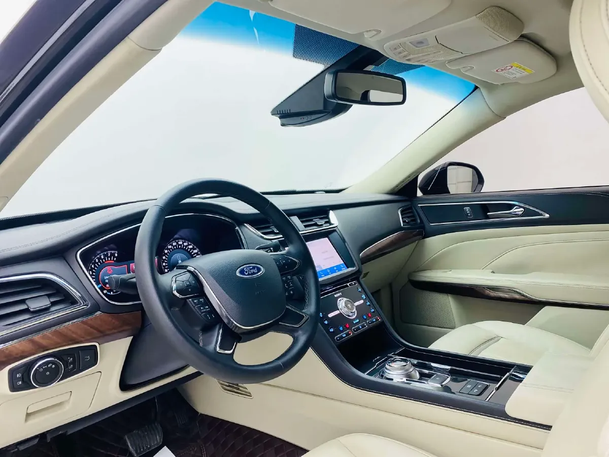 2015 Ford Taurus 2.7T 329HP V6 6AT,autocango,china used car exporter,china ev exporter,chinese used car exporter,chinese used ev exporter