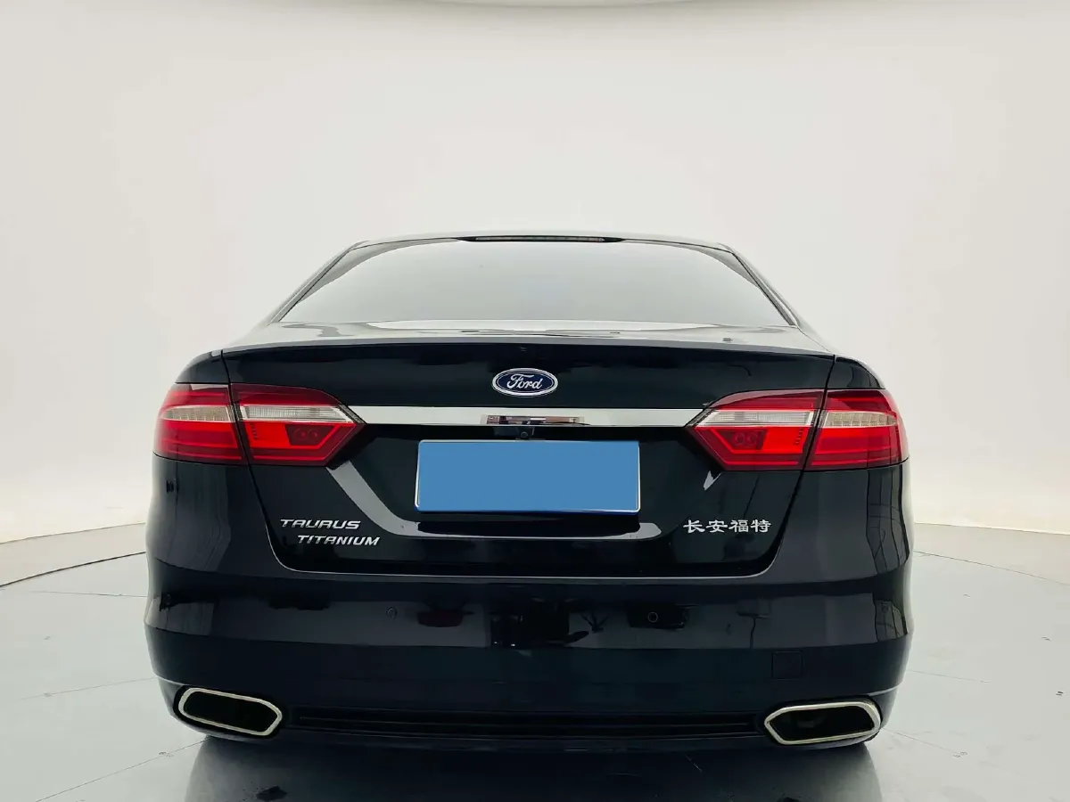 2015 Ford Taurus 2.7T 329HP V6 6AT,autocango,china used car exporter,china ev exporter,chinese used car exporter,chinese used ev exporter