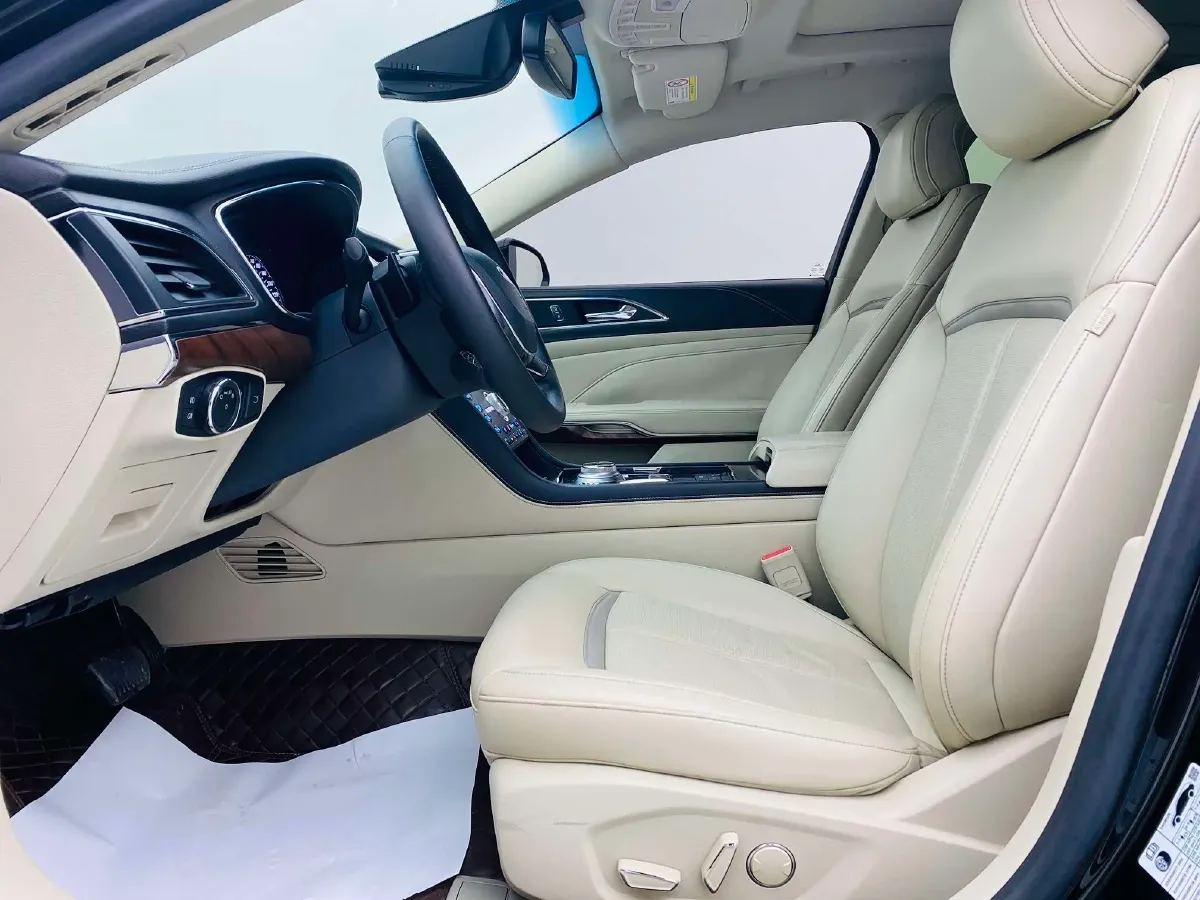 2015 Ford Taurus 2.7T 329HP V6 6AT,autocango,china used car exporter,china ev exporter,chinese used car exporter,chinese used ev exporter