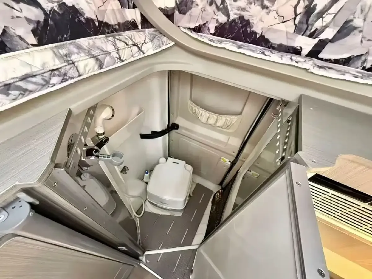 2022 Ford Transit 2.0T 202HP L4 6AT,autocango,china used car exporter,china ev exporter,chinese used car exporter,chinese used ev exporter