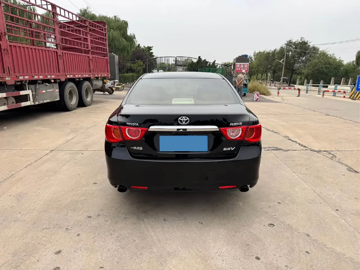 2010 Toyota Reiz 2.5L 193HP V6 6AT,autocango,china used car exporter,china ev exporter,chinese used car exporter,chinese used ev exporter