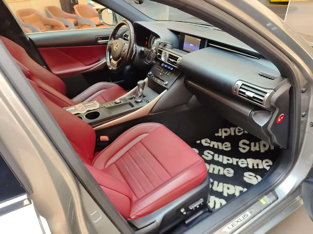 2015 Lexus IS 2.0T 245HP L4 8AT,autocango,china used car exporter,china ev exporter,chinese used car exporter,chinese used ev exporter