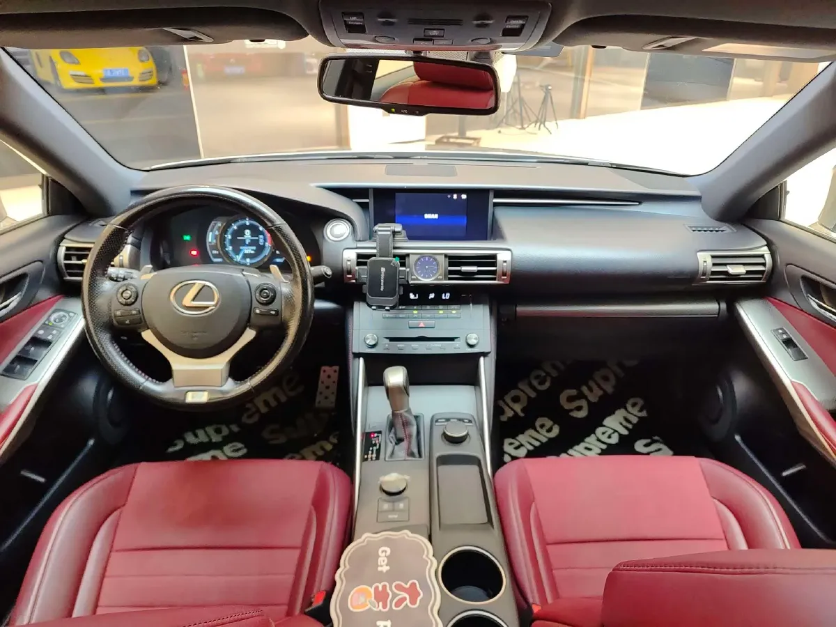 2015 Lexus IS 2.0T 245HP L4 8AT,autocango,china used car exporter,china ev exporter,chinese used car exporter,chinese used ev exporter