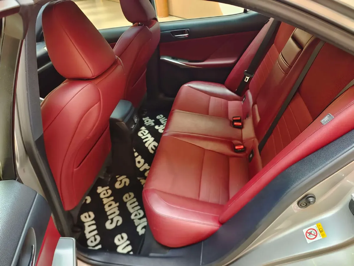 2015 Lexus IS 2.0T 245HP L4 8AT,autocango,china used car exporter,china ev exporter,chinese used car exporter,chinese used ev exporter