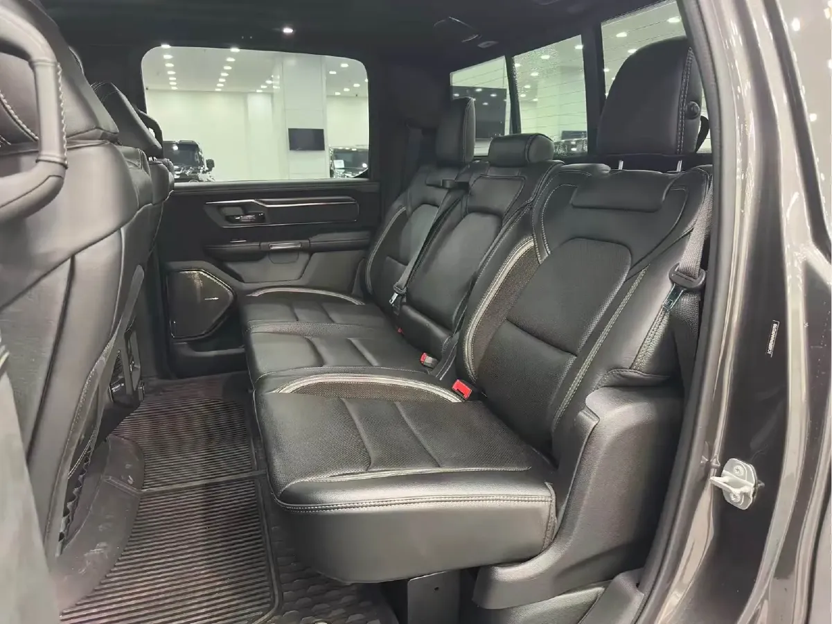 2022 Toyota 4Runner 4.0L 273HP V6 5AT,autocango,china used car exporter,china ev exporter,chinese used car exporter,chinese used ev exporter