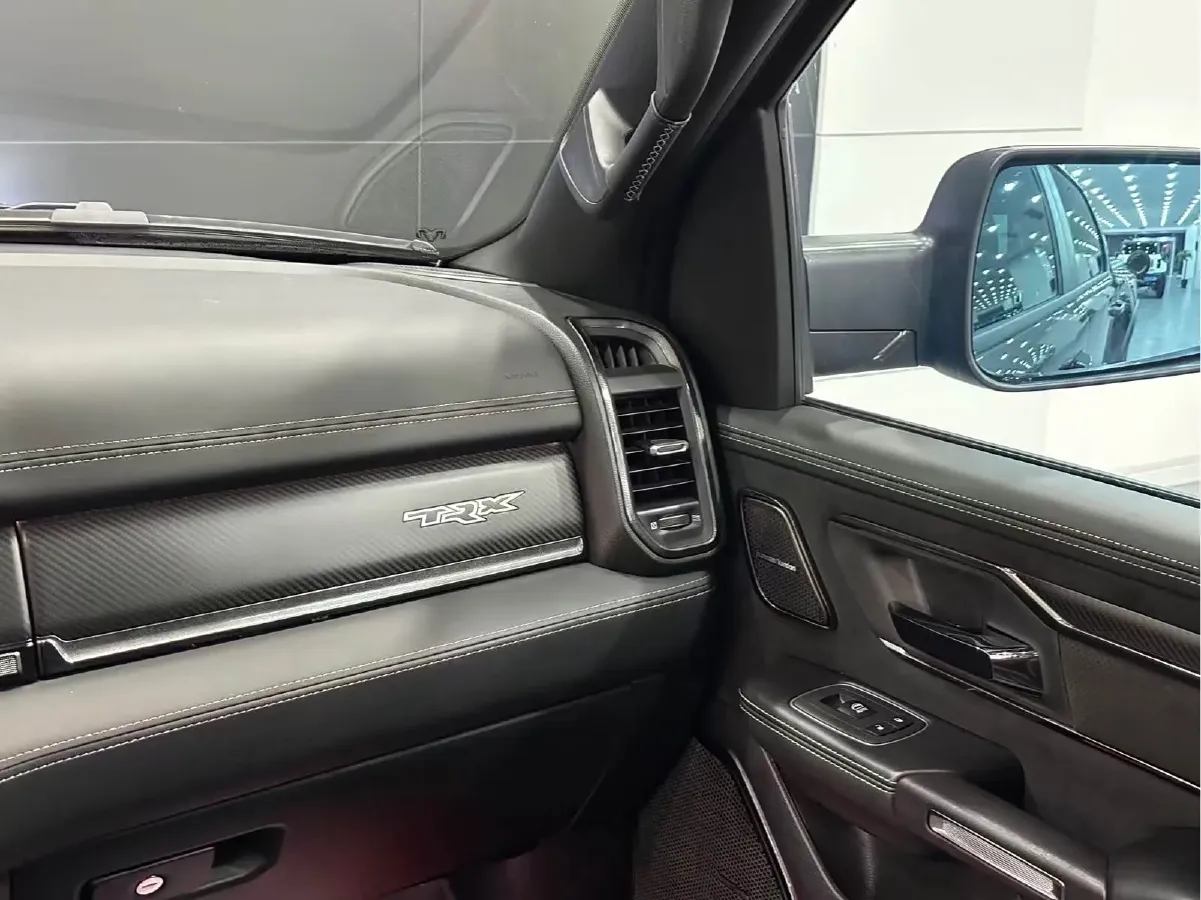 2022 Toyota 4Runner 4.0L 273HP V6 5AT,autocango,china used car exporter,china ev exporter,chinese used car exporter,chinese used ev exporter