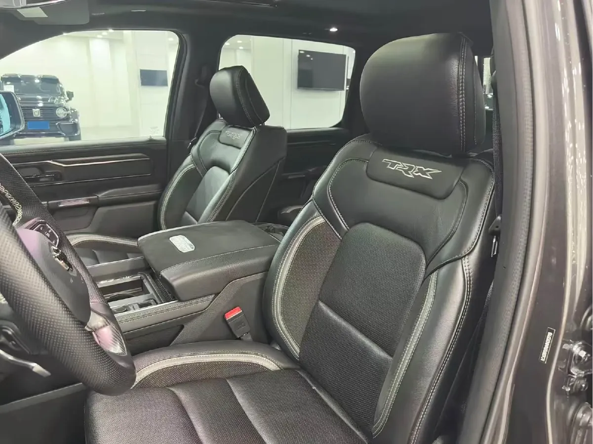 2022 Toyota 4Runner 4.0L 273HP V6 5AT,autocango,china used car exporter,china ev exporter,chinese used car exporter,chinese used ev exporter