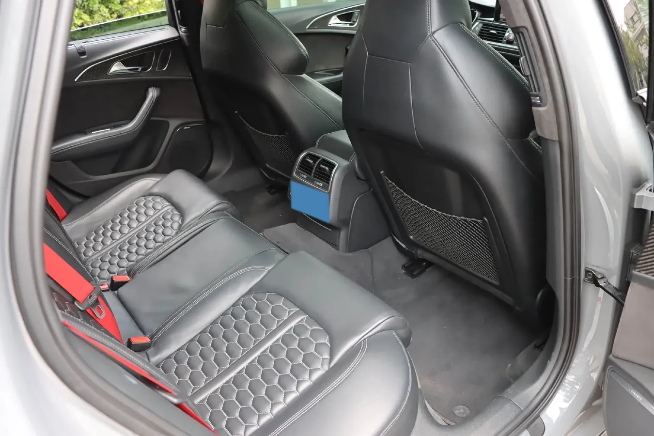 2016 Audi RS 6 4.0T 560HP V8 8AT,autocango,china used car exporter,china ev exporter,chinese used car exporter,chinese used ev exporter