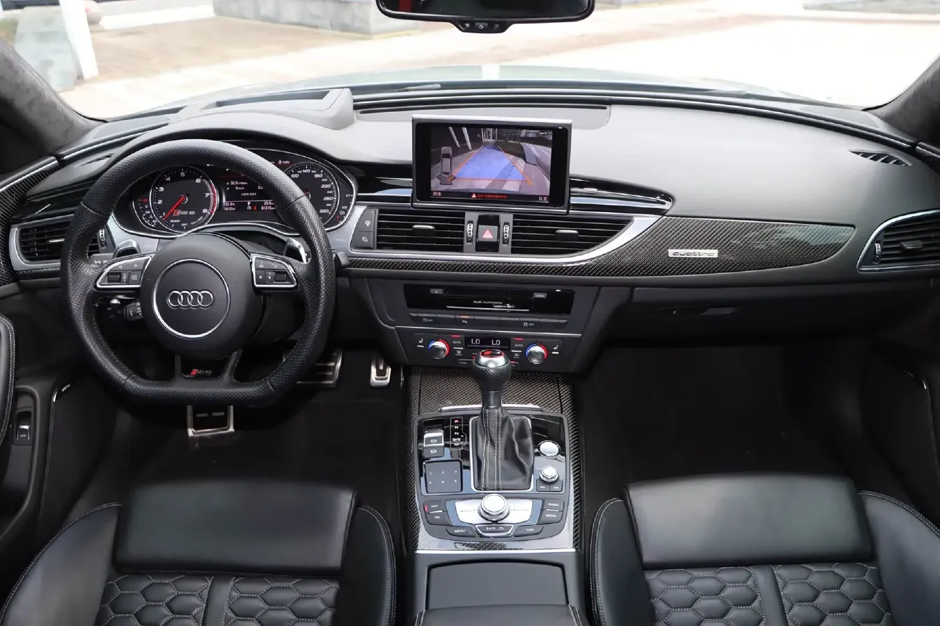 2016 Audi RS 6 4.0T 560HP V8 8AT,autocango,china used car exporter,china ev exporter,chinese used car exporter,chinese used ev exporter