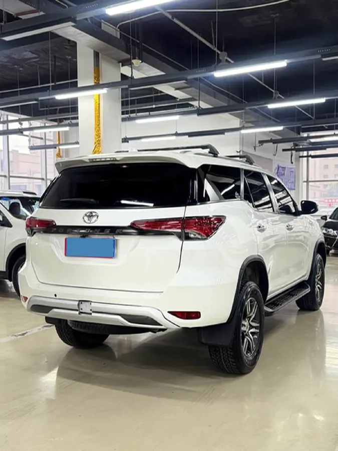 2016 Toyota Fortuner 2.7L 163HP L4 6AT,autocango,china used car exporter,china ev exporter,chinese used car exporter,chinese used ev exporter