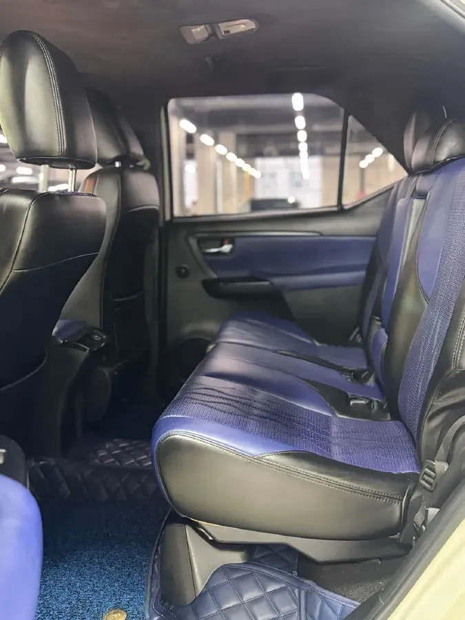 2016 Toyota Fortuner 2.7L 163HP L4 6AT,autocango,china used car exporter,china ev exporter,chinese used car exporter,chinese used ev exporter