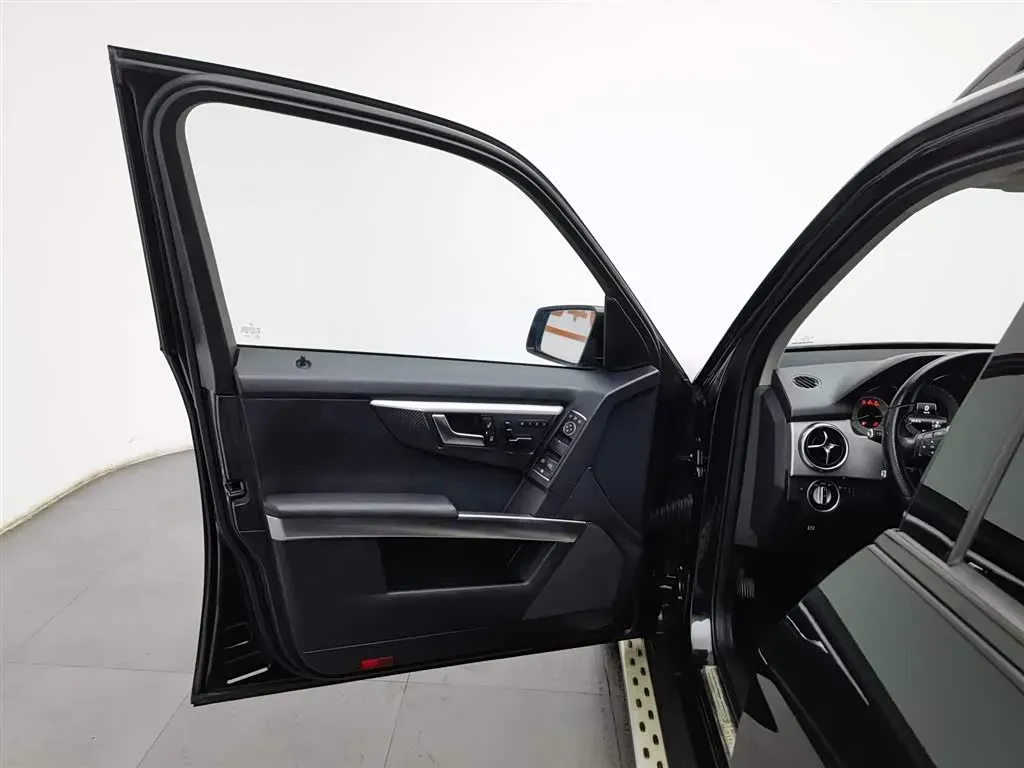 2013 Mercedes-Benz GLK Class 3.0L 245HP V6 7AT,autocango,china used car exporter,china ev exporter,chinese used car exporter,chinese used ev exporter