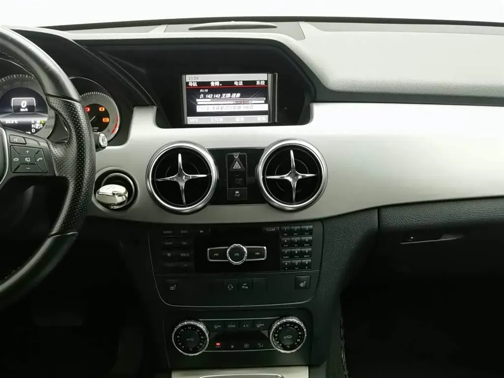 2013 Mercedes-Benz GLK Class 3.0L 245HP V6 7AT,autocango,china used car exporter,china ev exporter,chinese used car exporter,chinese used ev exporter