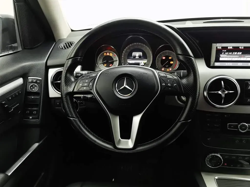 2013 Mercedes-Benz GLK Class 3.0L 245HP V6 7AT,autocango,china used car exporter,china ev exporter,chinese used car exporter,chinese used ev exporter