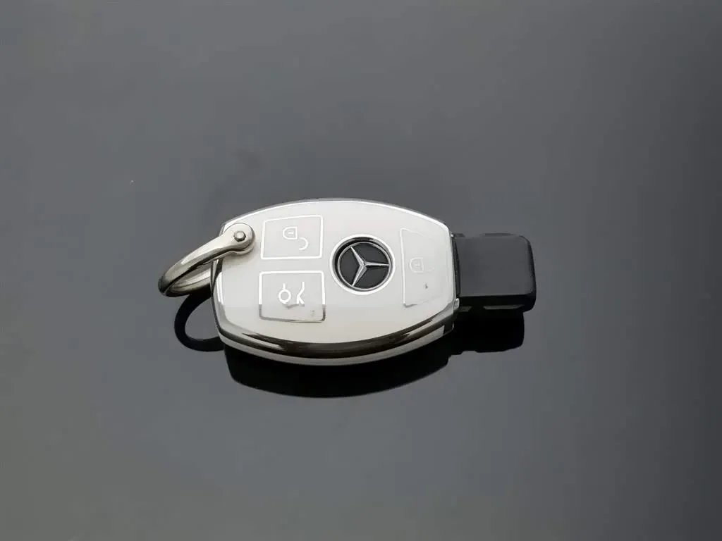 2013 Mercedes-Benz GLK Class 3.0L 245HP V6 7AT,autocango,china used car exporter,china ev exporter,chinese used car exporter,chinese used ev exporter