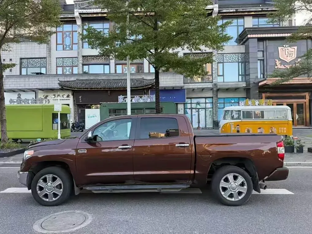 2014 Toyota Tundra 5.7L 386HP V8 6AT,autocango,china used car exporter,china ev exporter,chinese used car exporter,chinese used ev exporter