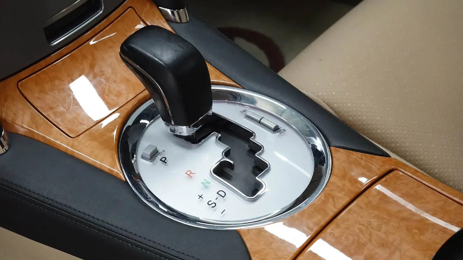 2007 Toyota Reiz 2.5L 197HP V6 6AT,autocango,china used car exporter,china ev exporter,chinese used car exporter,chinese used ev exporter