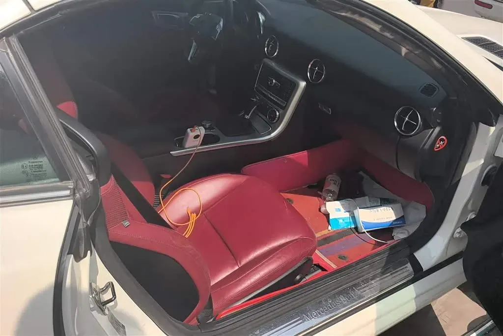 2011 Mercedes-Benz SLK Class 1.8T 184HP L4 7AT,autocango,china used car exporter,china ev exporter,chinese used car exporter,chinese used ev exporter