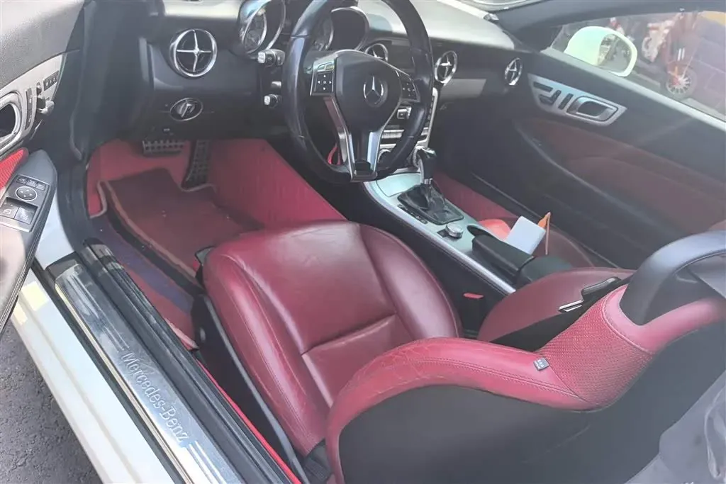 2011 Mercedes-Benz SLK Class 1.8T 184HP L4 7AT,autocango,china used car exporter,china ev exporter,chinese used car exporter,chinese used ev exporter