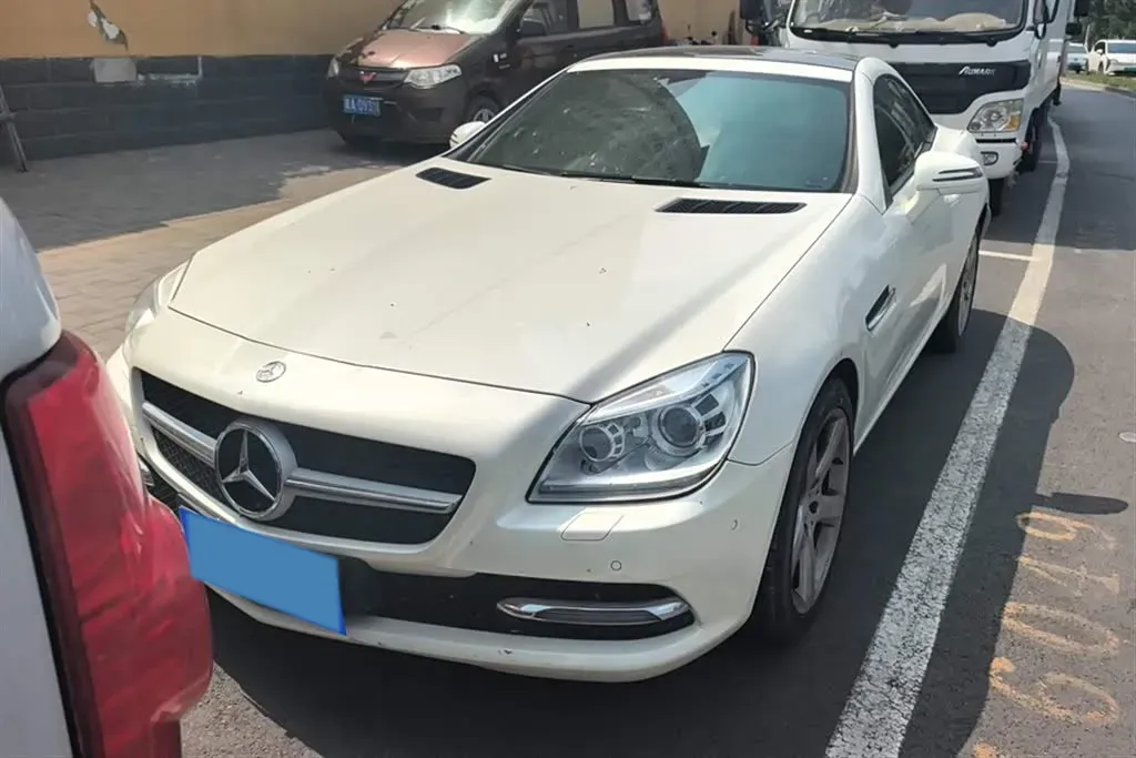 2011 Mercedes-Benz SLK Class 1.8T 184HP L4 7AT,autocango,china used car exporter,china ev exporter,chinese used car exporter,chinese used ev exporter