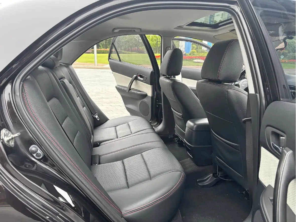 2013 Mazda 6 2.0L 147HP L4 5AT,autocango,china used car exporter,china ev exporter,chinese used car exporter,chinese used ev exporter