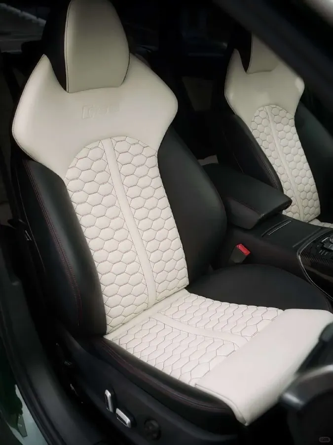 2016 Audi RS 6 4.0T 560HP V8 8AT,autocango,china used car exporter,china ev exporter,chinese used car exporter,chinese used ev exporter