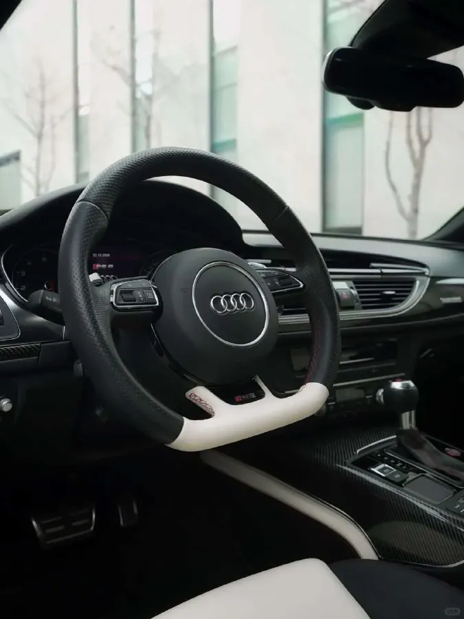 2016 Audi RS 6 4.0T 560HP V8 8AT,autocango,china used car exporter,china ev exporter,chinese used car exporter,chinese used ev exporter