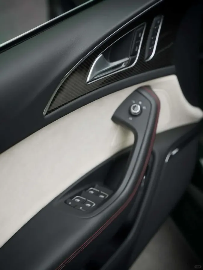 2016 Audi RS 6 4.0T 560HP V8 8AT,autocango,china used car exporter,china ev exporter,chinese used car exporter,chinese used ev exporter