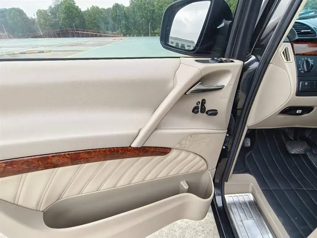 2013 Mercedes-Benz Viano 3.0L 224HP V6 5AT,autocango,china used car exporter,china ev exporter,chinese used car exporter,chinese used ev exporter