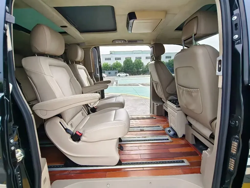 2013 Mercedes-Benz Viano 3.0L 224HP V6 5AT,autocango,china used car exporter,china ev exporter,chinese used car exporter,chinese used ev exporter