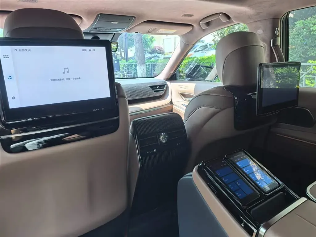 2024 Century Century 3.5L 262HP V6 E-CVT PHEV 18.1KWH,autocango,china used car exporter,china ev exporter,chinese used car exporter,chinese used ev exporter