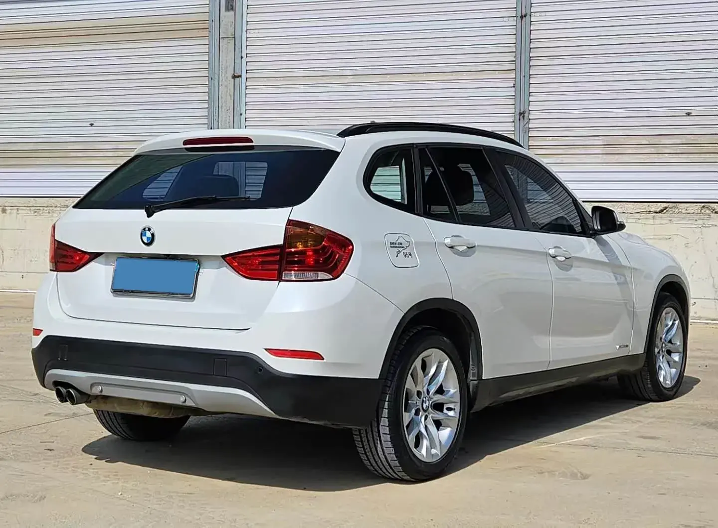 2015 BMW X1 thumbnail 4