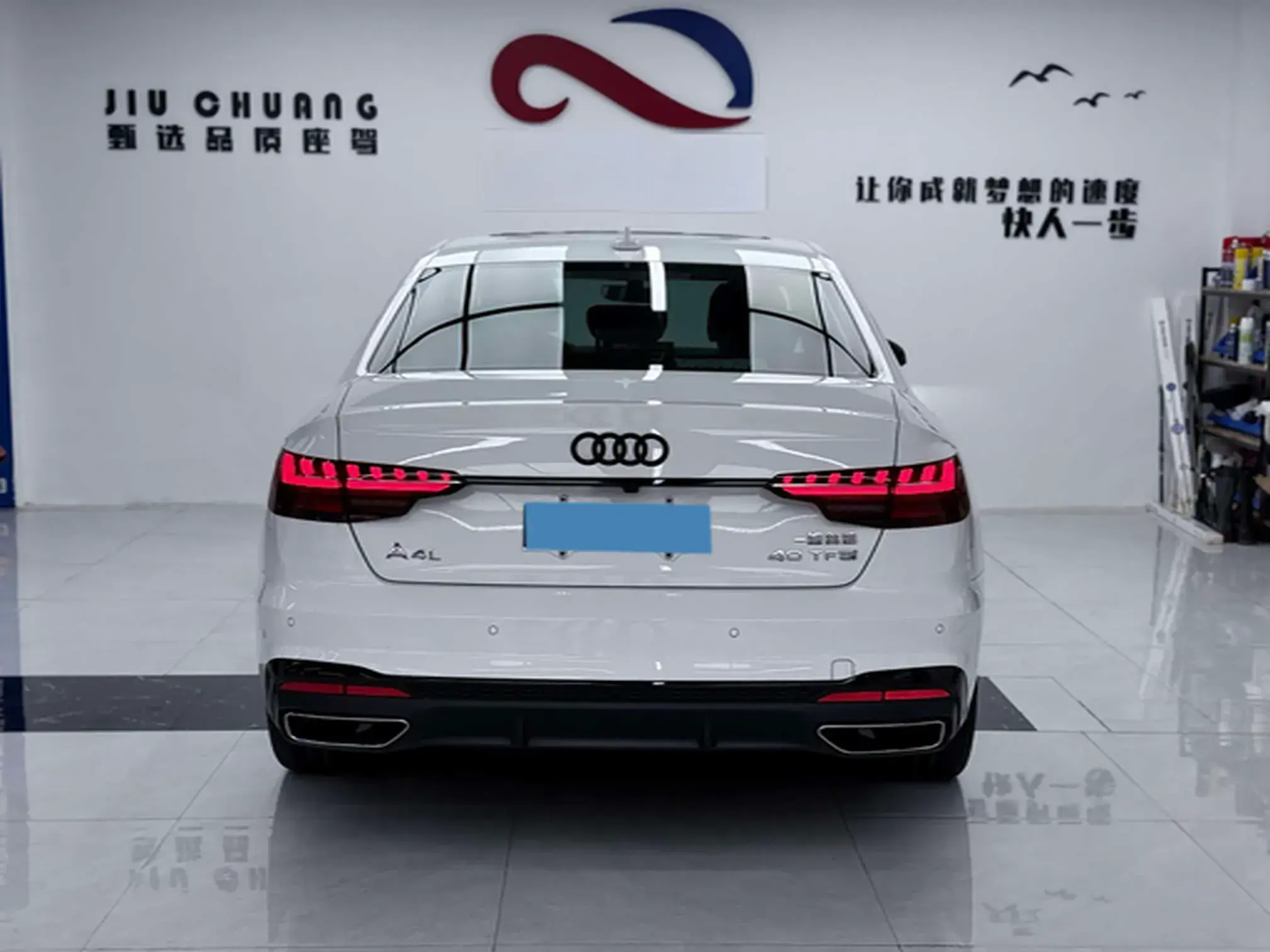 2022 AUDI A4L thumbnail 4