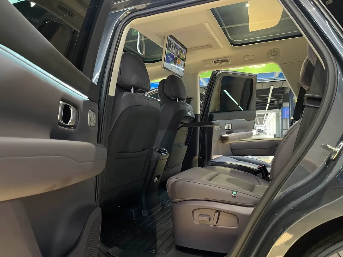 2024 Leapmotor C16 BEV 67.7KWH,autocango,china used car exporter,china ev exporter,chinese used car exporter,chinese used ev exporter