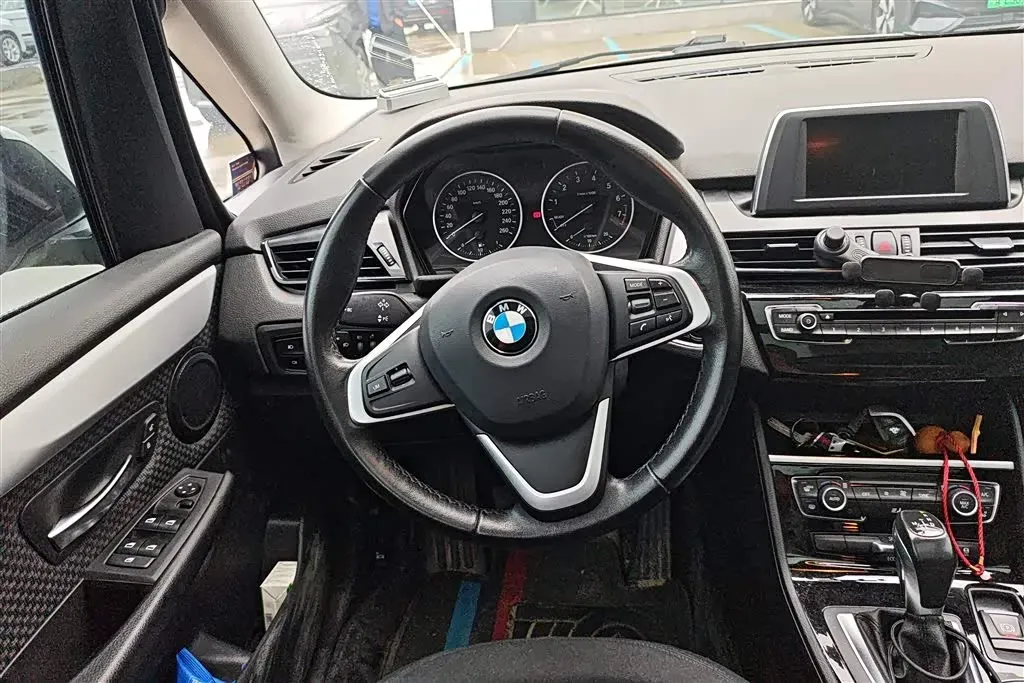 2015 BMW 2 Series SUV 1.5T 136HP L3 6AT,autocango,china used car exporter,china ev exporter,chinese used car exporter,chinese used ev exporter