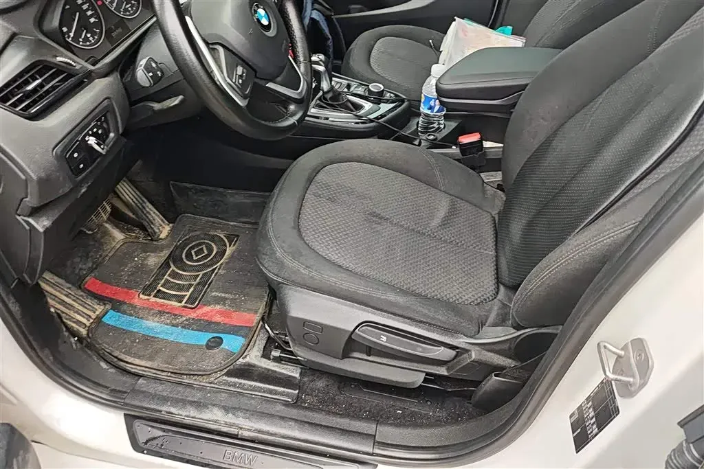 2015 BMW 2 Series SUV 1.5T 136HP L3 6AT,autocango,china used car exporter,china ev exporter,chinese used car exporter,chinese used ev exporter