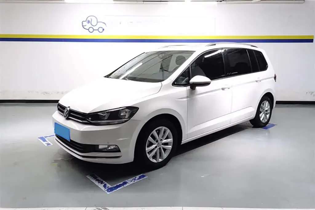 2018 Volkswagen Touran 1.4T 150HP L4 7DCT