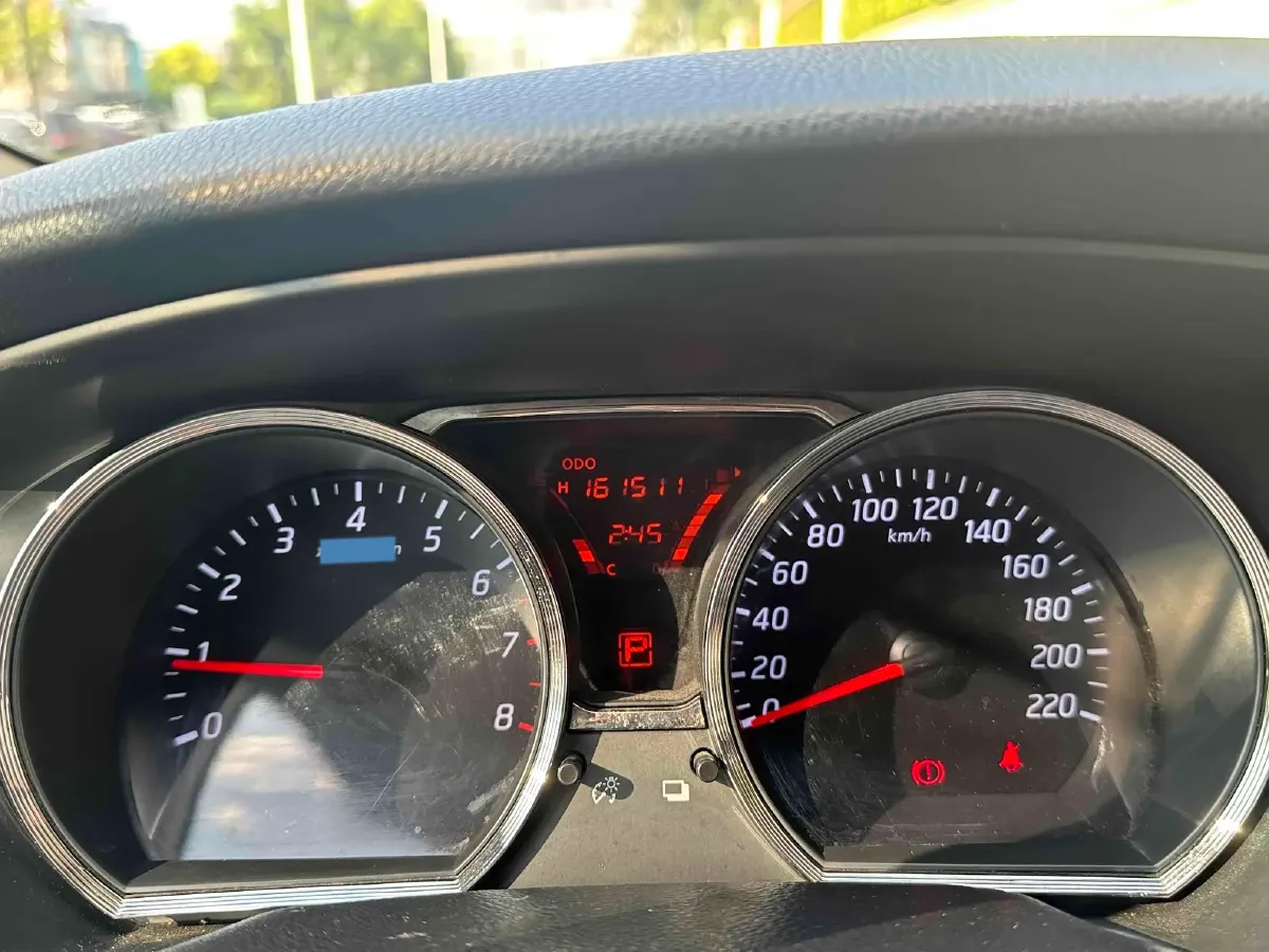 2013 Nissan Livina 1.6L 124HP L4 CVT,autocango,china used car exporter,china ev exporter,chinese used car exporter,chinese used ev exporter