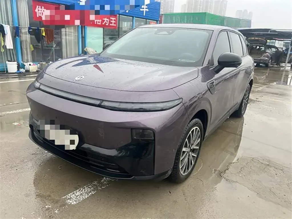 2025 Leapmotor B10 BEV 56.2KWH,autocango,china used car exporter,china ev exporter,chinese used car exporter,chinese used ev exporter