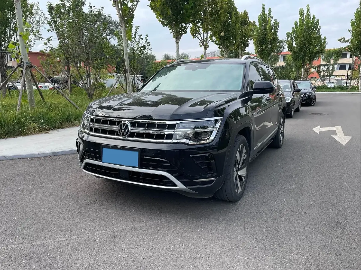 2023 Volkswagen Teramont 2.0T 220HP L4 7DCT