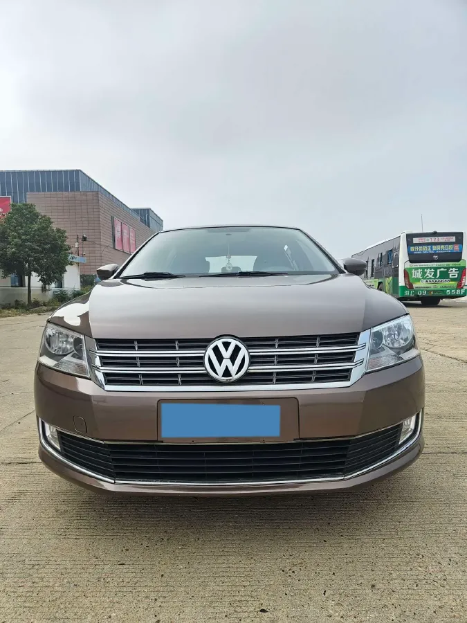 2013 Volkswagen Gran Lavida 1.4T 131HP L4 5MT,autocango,china used car exporter,china ev exporter,chinese used car exporter,chinese used ev exporter