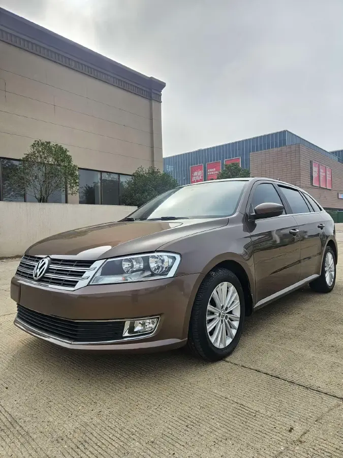 2013 Volkswagen Gran Lavida 1.4T 131HP L4 5MT