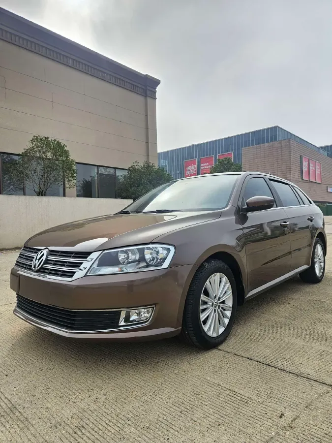 2013 Volkswagen Gran Lavida 1.4T 131HP L4 5MT,autocango,china used car exporter,china ev exporter,chinese used car exporter,chinese used ev exporter