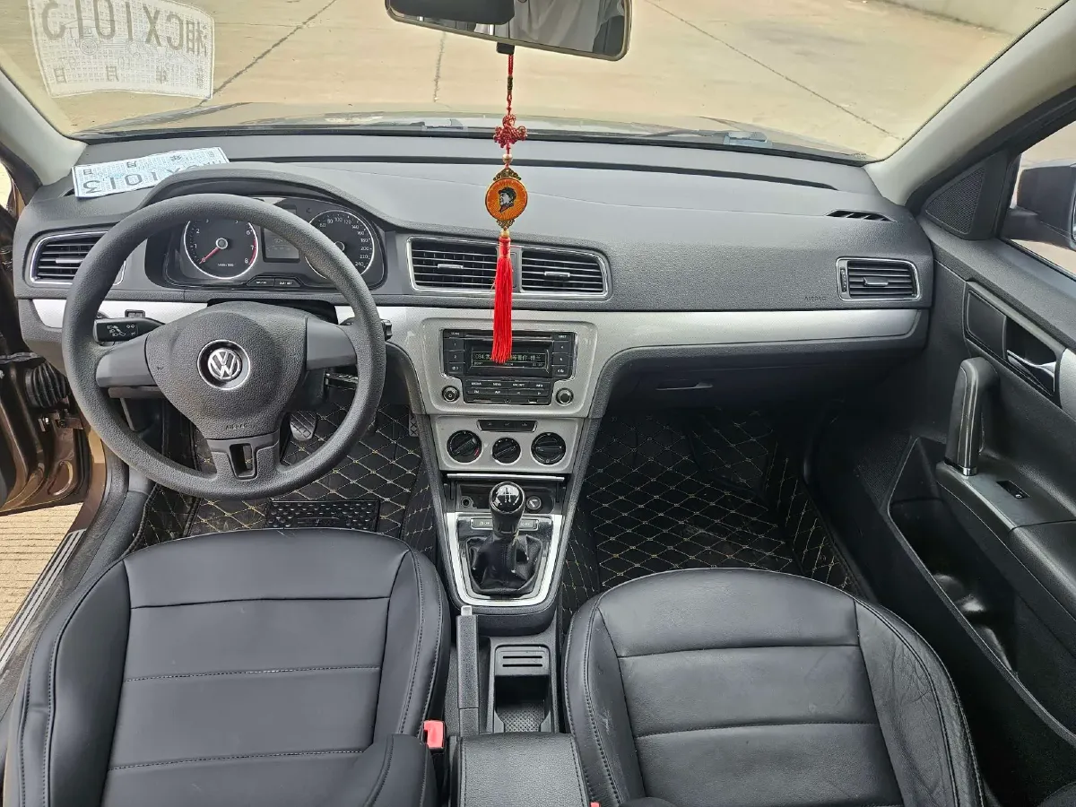 2013 Volkswagen Gran Lavida 1.4T 131HP L4 5MT,autocango,china used car exporter,china ev exporter,chinese used car exporter,chinese used ev exporter