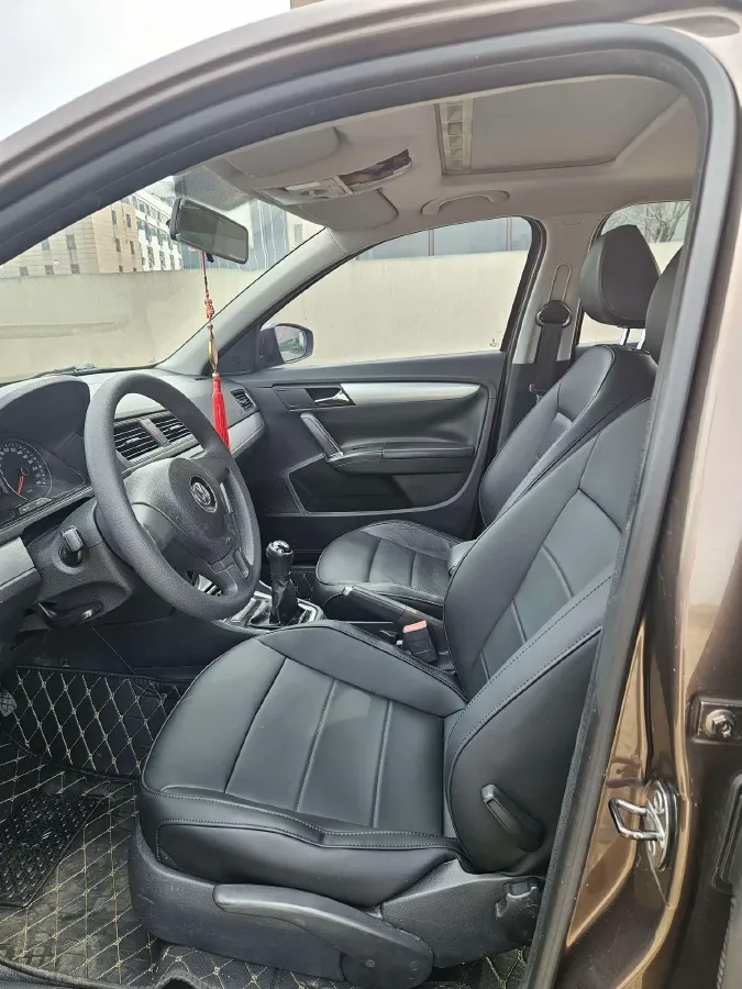 2013 Volkswagen Gran Lavida 1.4T 131HP L4 5MT,autocango,china used car exporter,china ev exporter,chinese used car exporter,chinese used ev exporter