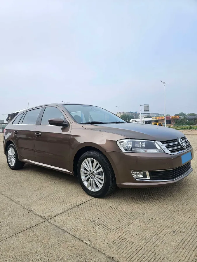 2013 Volkswagen Gran Lavida 1.4T 131HP L4 5MT,autocango,china used car exporter,china ev exporter,chinese used car exporter,chinese used ev exporter