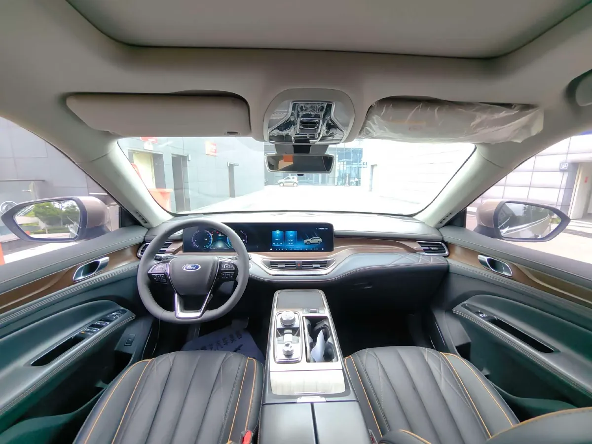 2021 Ford Equator 2.0T 224HP L4 6DCT,autocango,china used car exporter,china ev exporter,chinese used car exporter,chinese used ev exporter